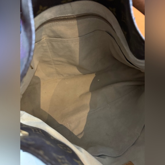 Louis Vuitton Monogram Artsy MM FULL INCLUSION ~ LV Box, LV Dust Bag and Cards - Picture 11 of 15